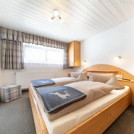 Haus Benjamin דירה *